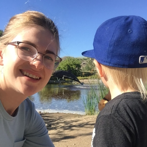 Meet your Posher, Alexandra - Picture 1 of 1